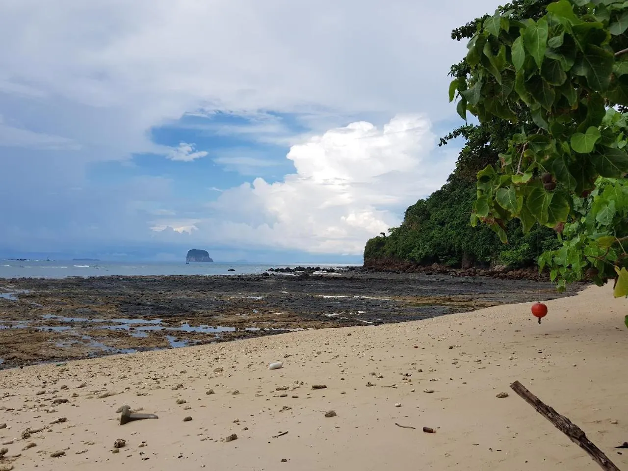 Bulone Viewpoint Resort Koh Lanta Thailand