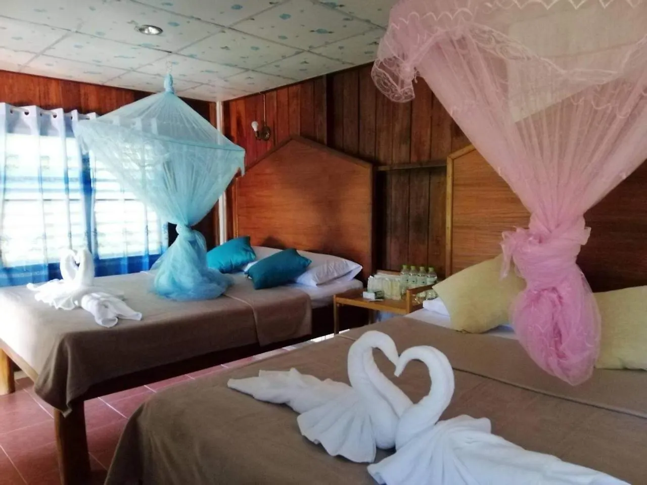 Bulone Viewpoint Resort Koh Lanta Thailand